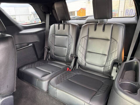 2017 Ford Explorer Platinum