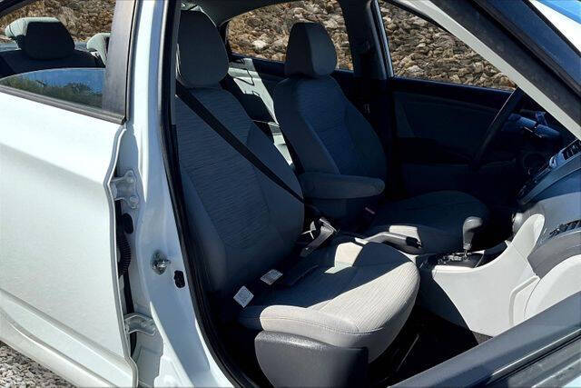 2016 Hyundai Accent SE