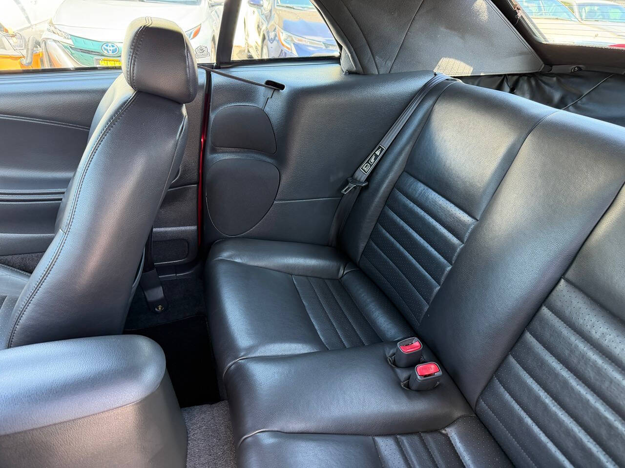 2001 Ford Mustang 13
