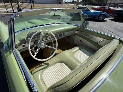 1956 Ford Thunderbird