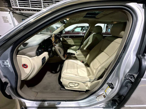 2005 Jaguar XJ-Series XJ8 L