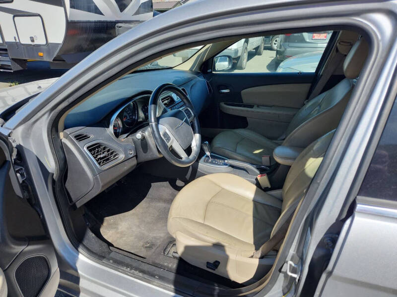 2013 Chrysler 200 Limited