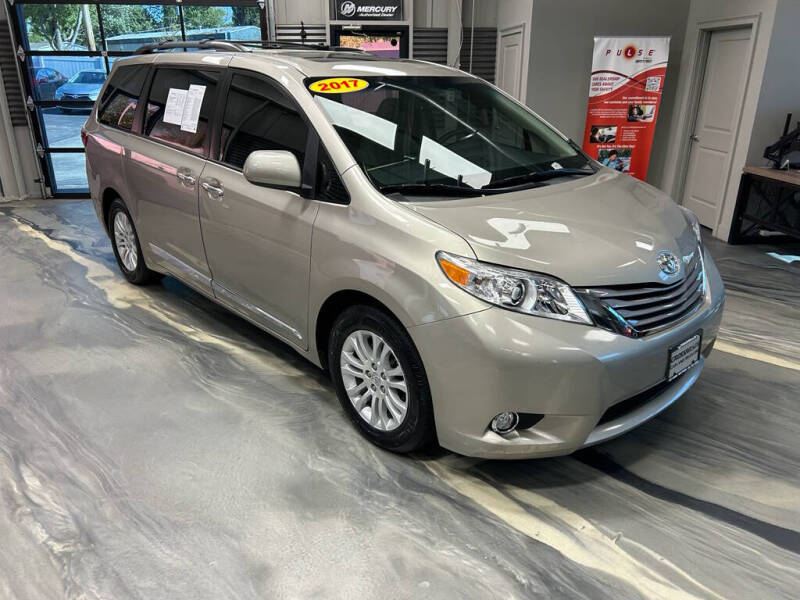 2017 Toyota Sienna