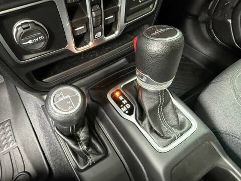 2025 Jeep Gladiator NightHawk