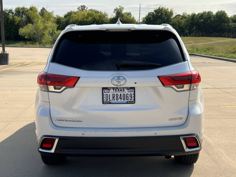 2018 Toyota Highlander Limited Platinum