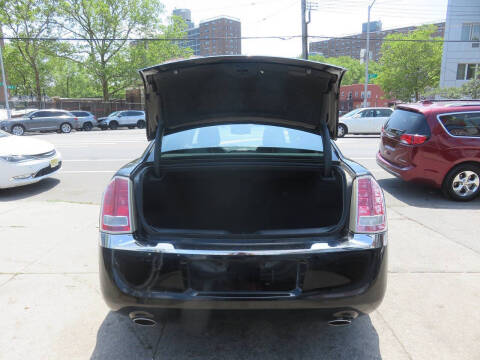2012 Chrysler 300 Limited