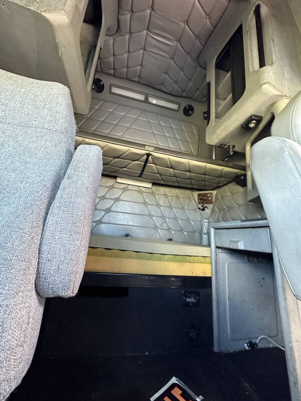 1999 Freightliner Classic