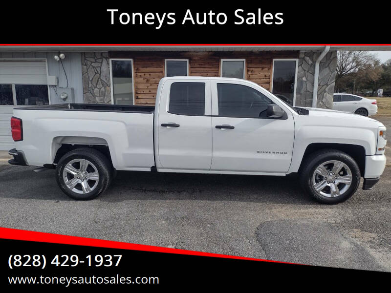 2018 Chevrolet Silverado 1500 Custom's photo