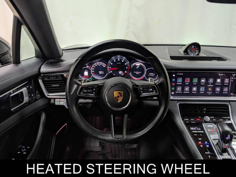 2022 Porsche Panamera 4