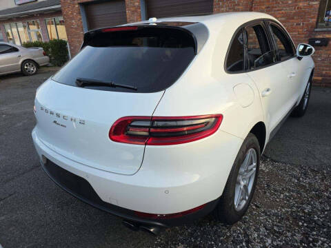 2017 Porsche Macan
