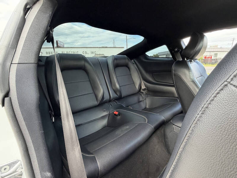 2020 Ford Mustang EcoBoost Premium