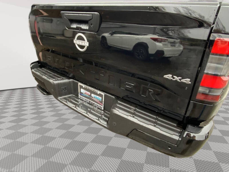 2025 Nissan Frontier SV