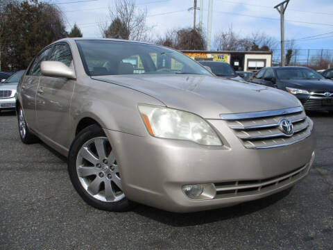 2005 Toyota Avalon for sale at Unlimited Auto Sales Inc. in Mount Sinai NY