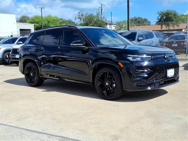 2025 Volkswagen Tiguan SE R-Line Black