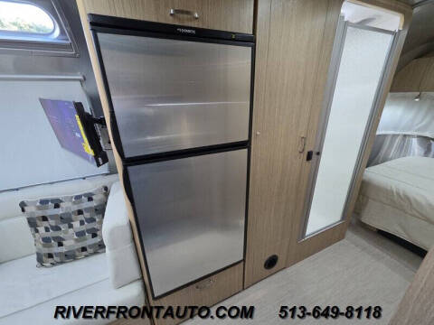 2018 Airstream Flying Cloud 25FB