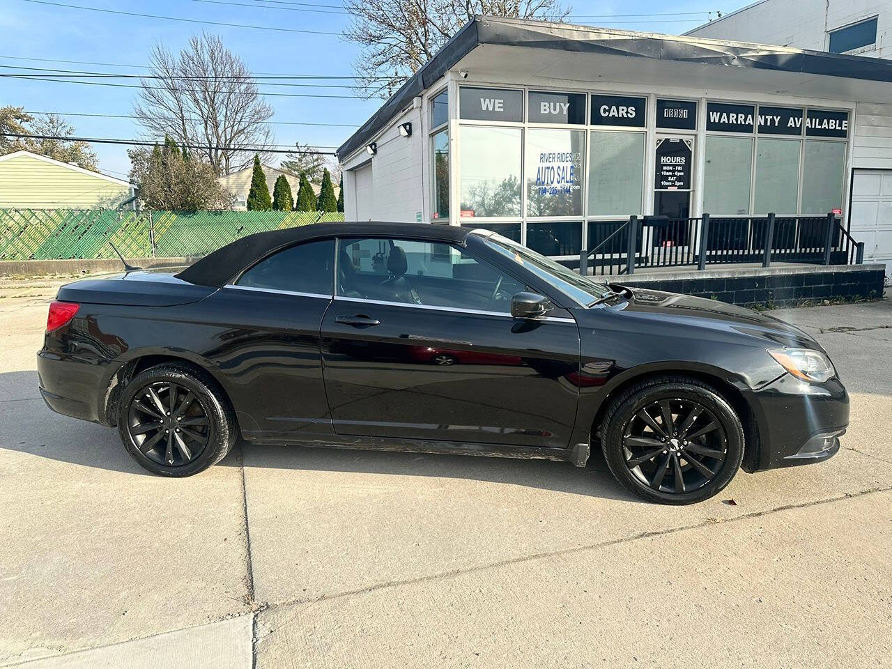 2011 Chrysler 200 for sale at River Rides Auto Sale in Riverview, MI