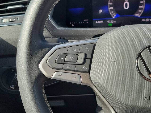 2023 Volkswagen Tiguan SE R-Line Black