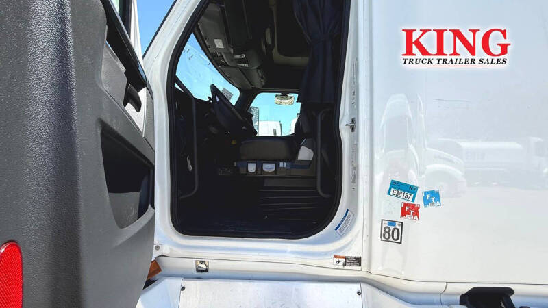 2023 Freightliner Cascadia