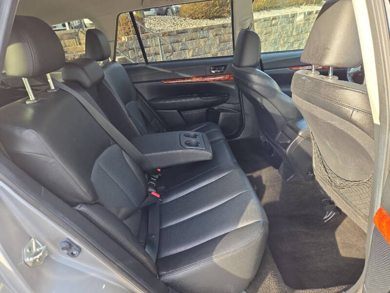 2011 Subaru Outback 2.5i Limited