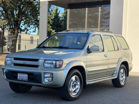 1997 Infiniti QX4 for sale at Autoaffari LLC in Sacramento CA