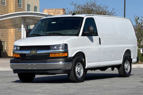 2025 Chevrolet Express 2500