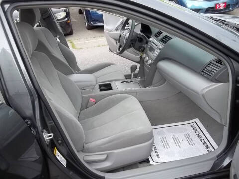 2009 Toyota Camry LE