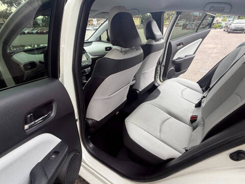 2017 Toyota Prius Three Touring