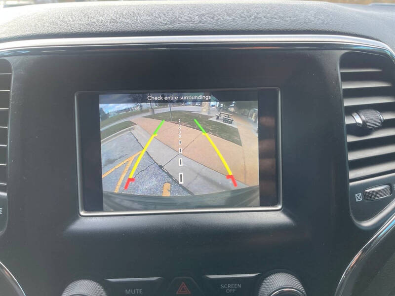 2018 Jeep Grand Cherokee Laredo E