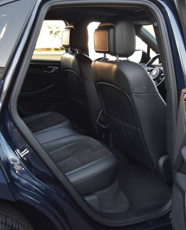 2020 Porsche Macan