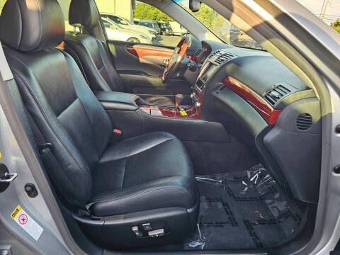2010 Lexus LS 460