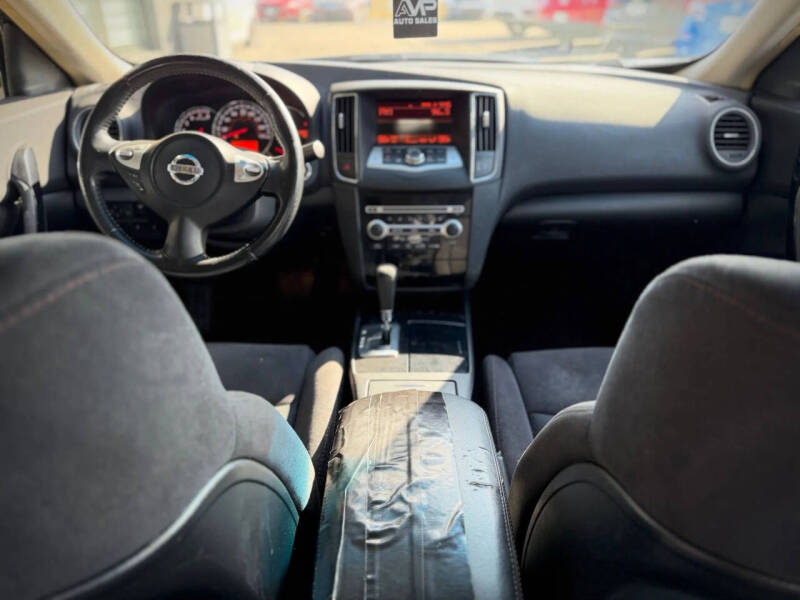 2010 Nissan Maxima