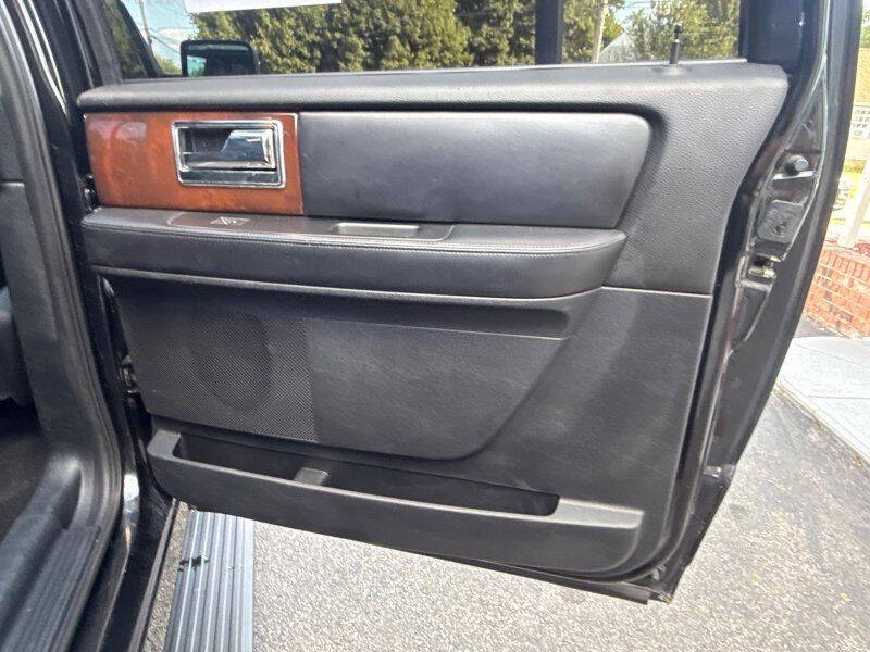 2017 Lincoln Navigator L Select