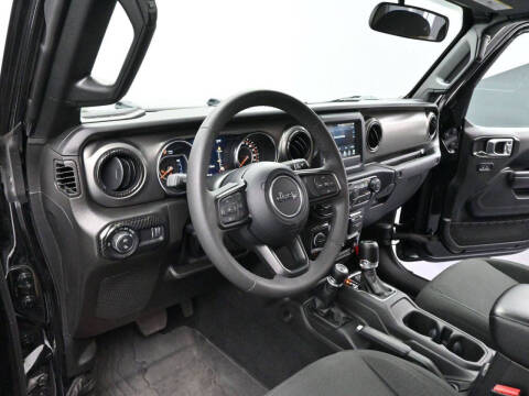 2023 Jeep Gladiator Sport S