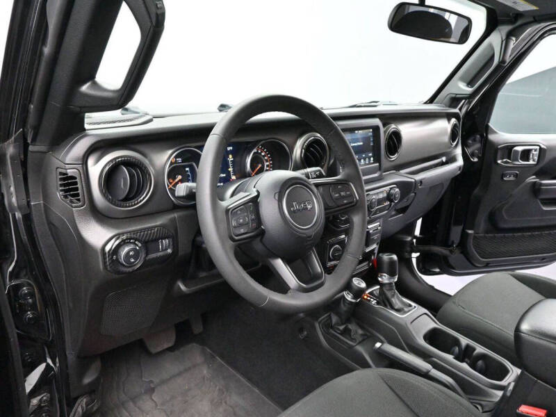 2023 Jeep Gladiator Sport S