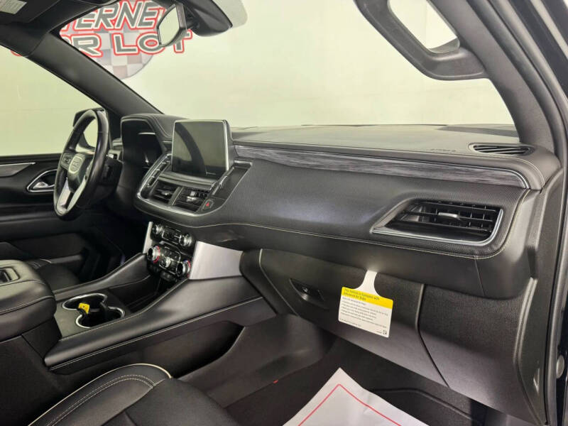 2022 GMC Yukon XL SLT