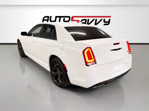 2022 Chrysler 300 Touring