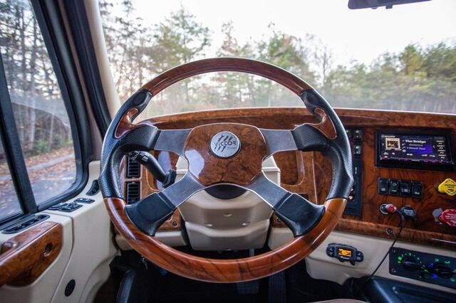 2015 Freightliner M2 106