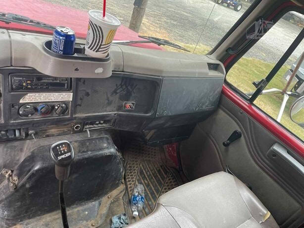 2001 International 4900