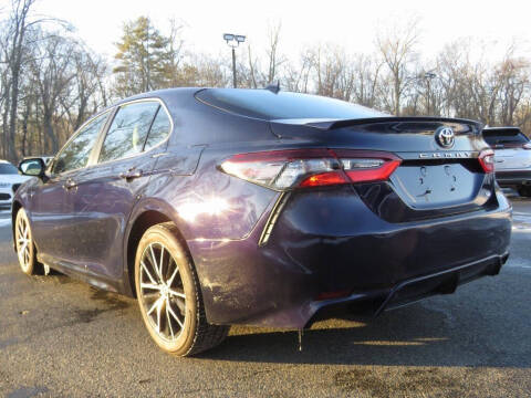 2022 Toyota Camry SE
