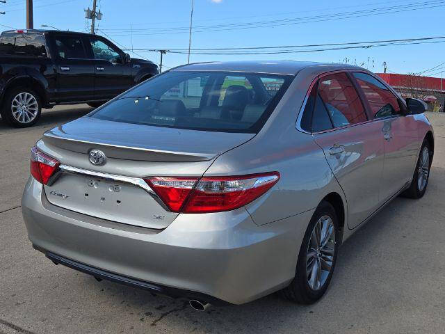 2017 Toyota Camry SE