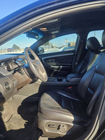 2018 Ford Taurus SEL