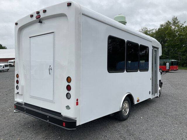 2022 Chevrolet Express 4500