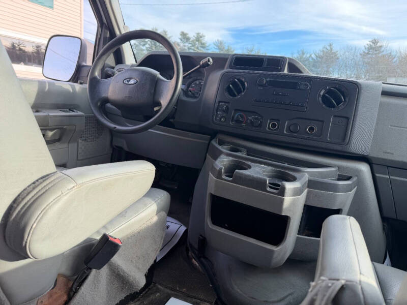 2009 Ford E-Series E-250