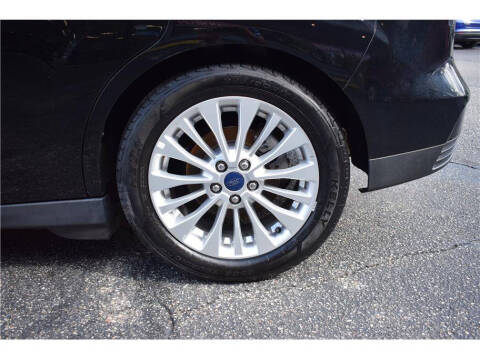 2017 Ford C-MAX Hybrid SE