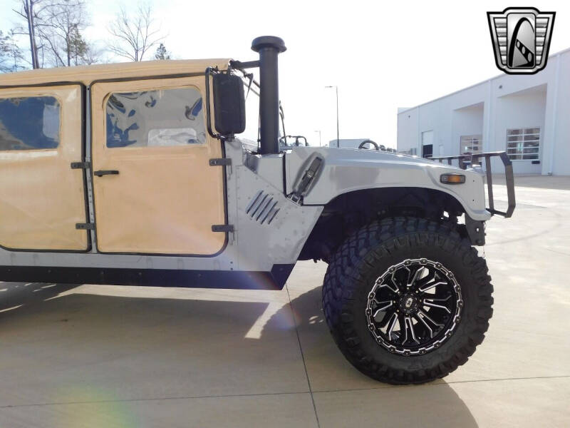 1999 AM General Hummer