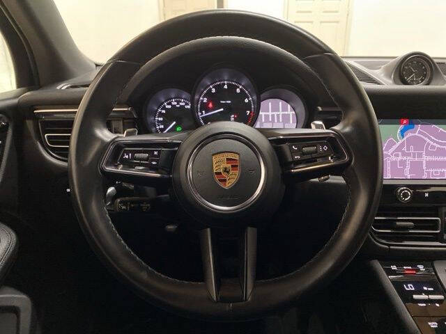 2023 Porsche Macan T