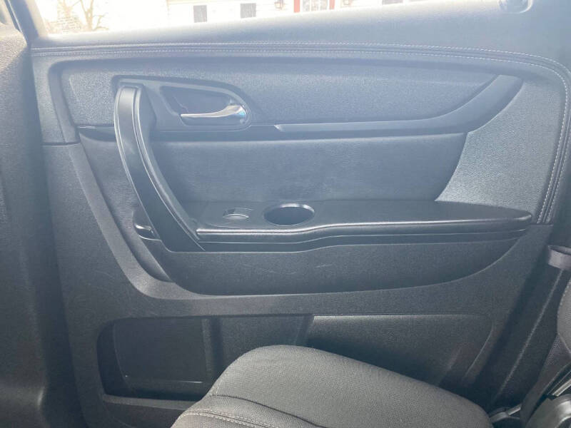 2013 GMC Acadia SLE-2