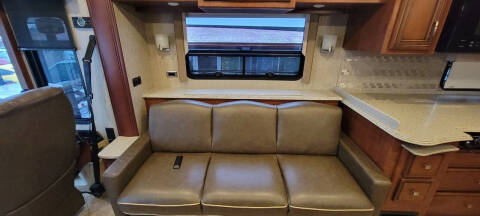 2016 Freightliner XCR Chassis