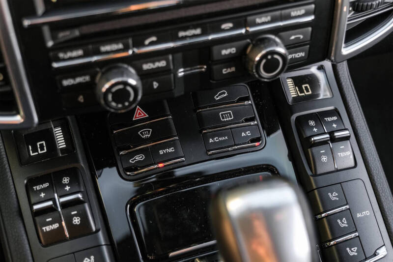 2014 Porsche Cayenne