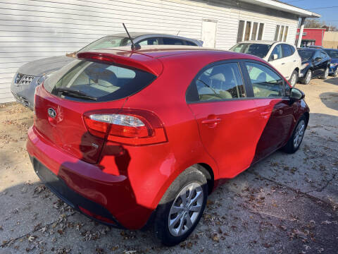 2015 Kia Rio 5-Door LX